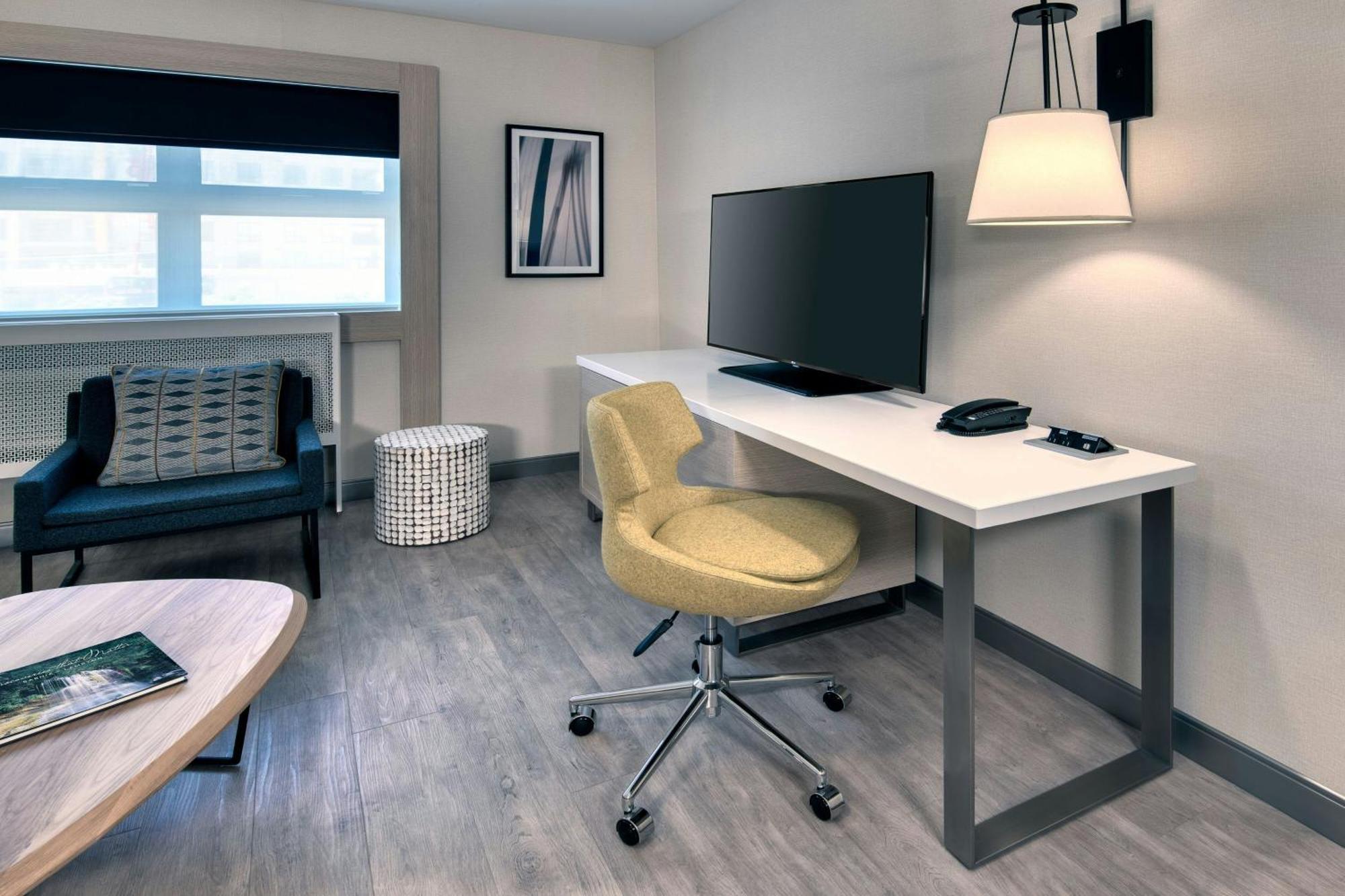 The Insignia Hotel, Sarnia, A Tribute Portfolio Hotel 4*